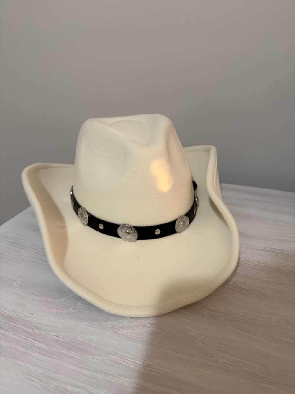 Cream Western Cowboy Hat with Black Concho Band
